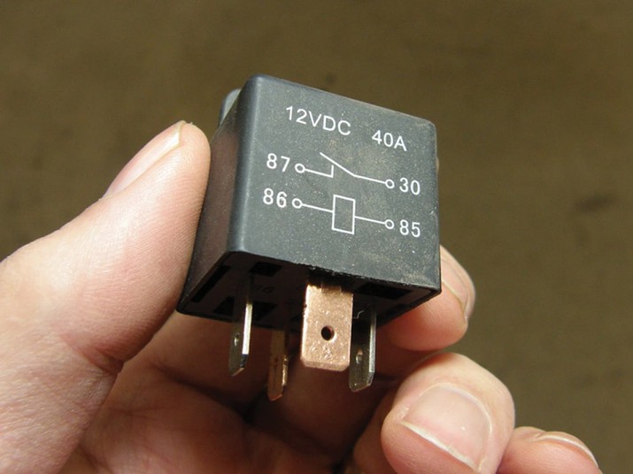 Relays use an internal electromagnet to turn on and off the flow of electricity
