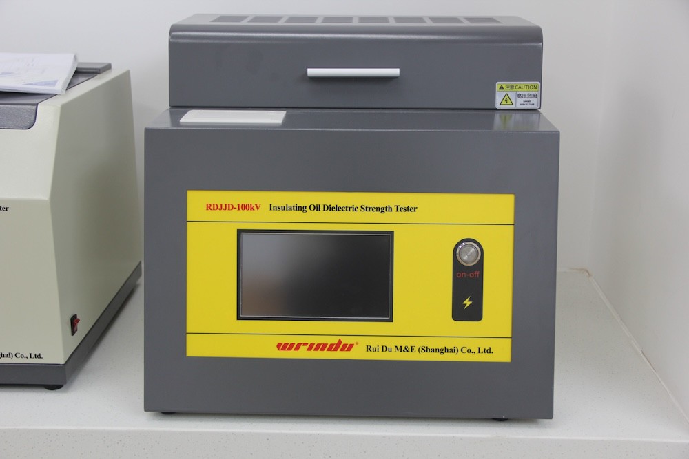Insulating Oil Dielectric Strength Tester