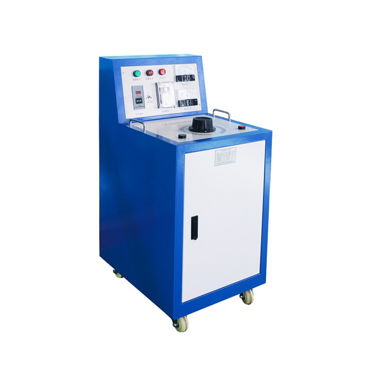 Voltage Generator with Tri-Frequency Output