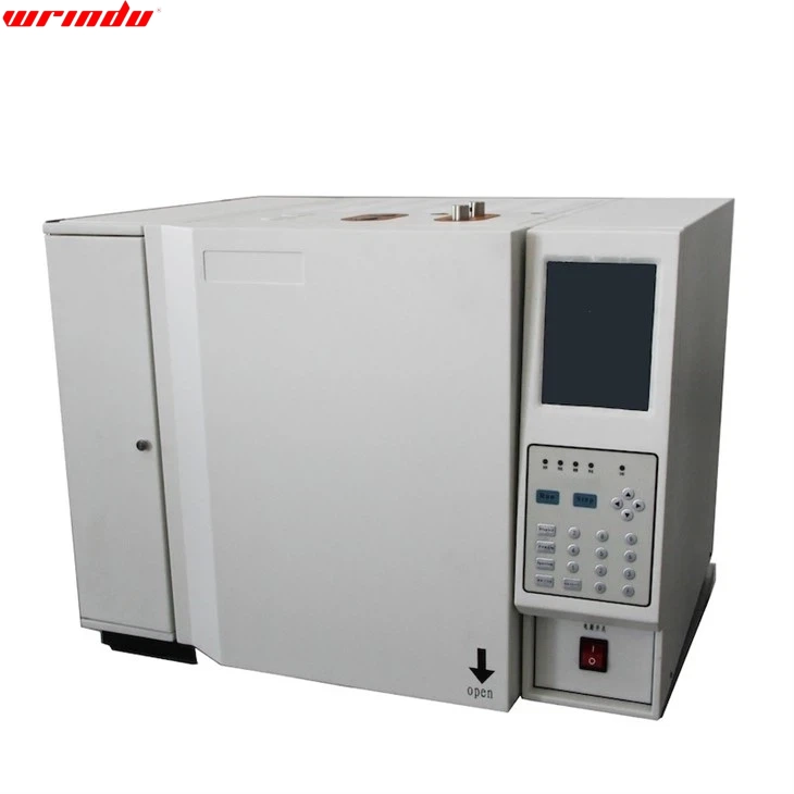 Transformer oil gas chromatography system used to determine dissolved gas concentrations for fault diagnosis